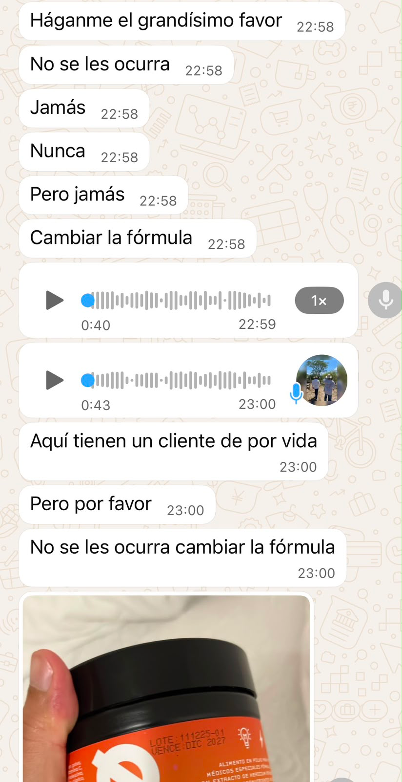 Mensaje de WhatsApp de un cliente de MELØ